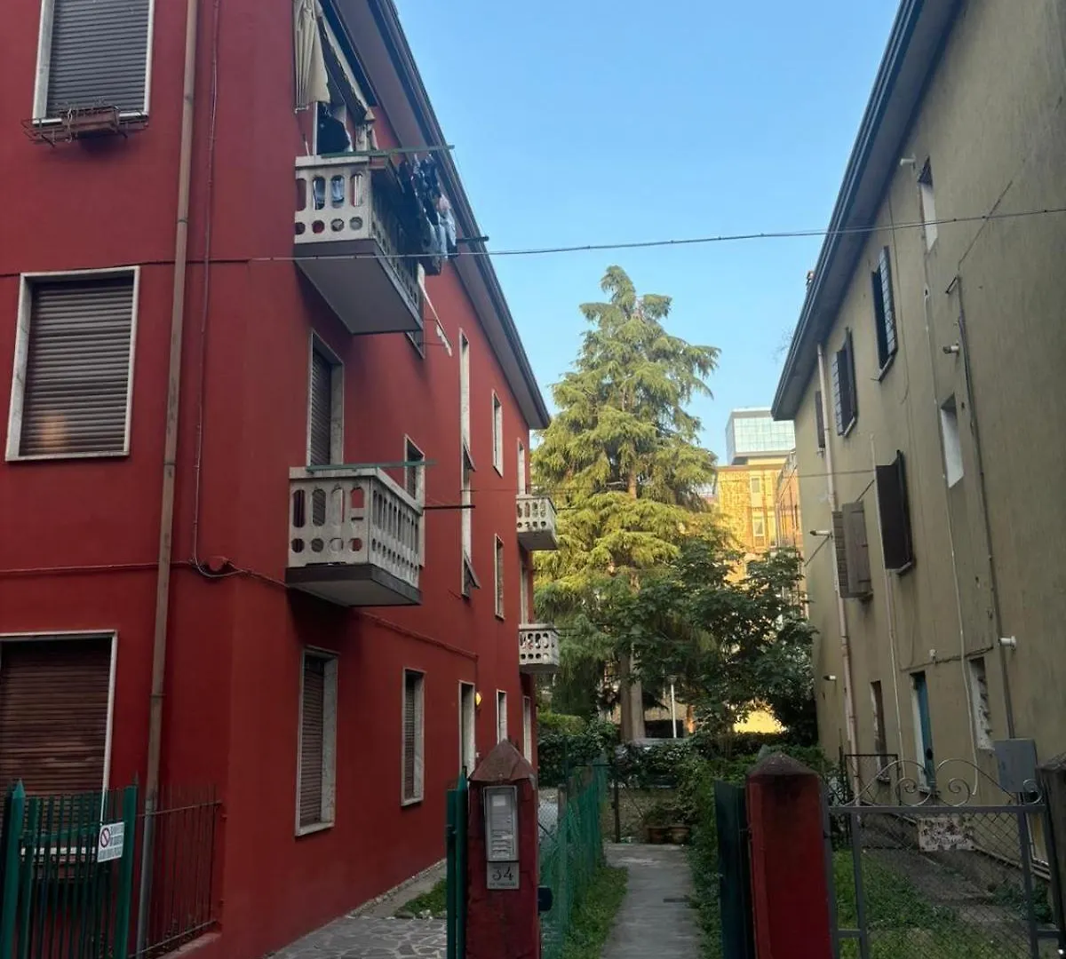 Venice Station Guest House