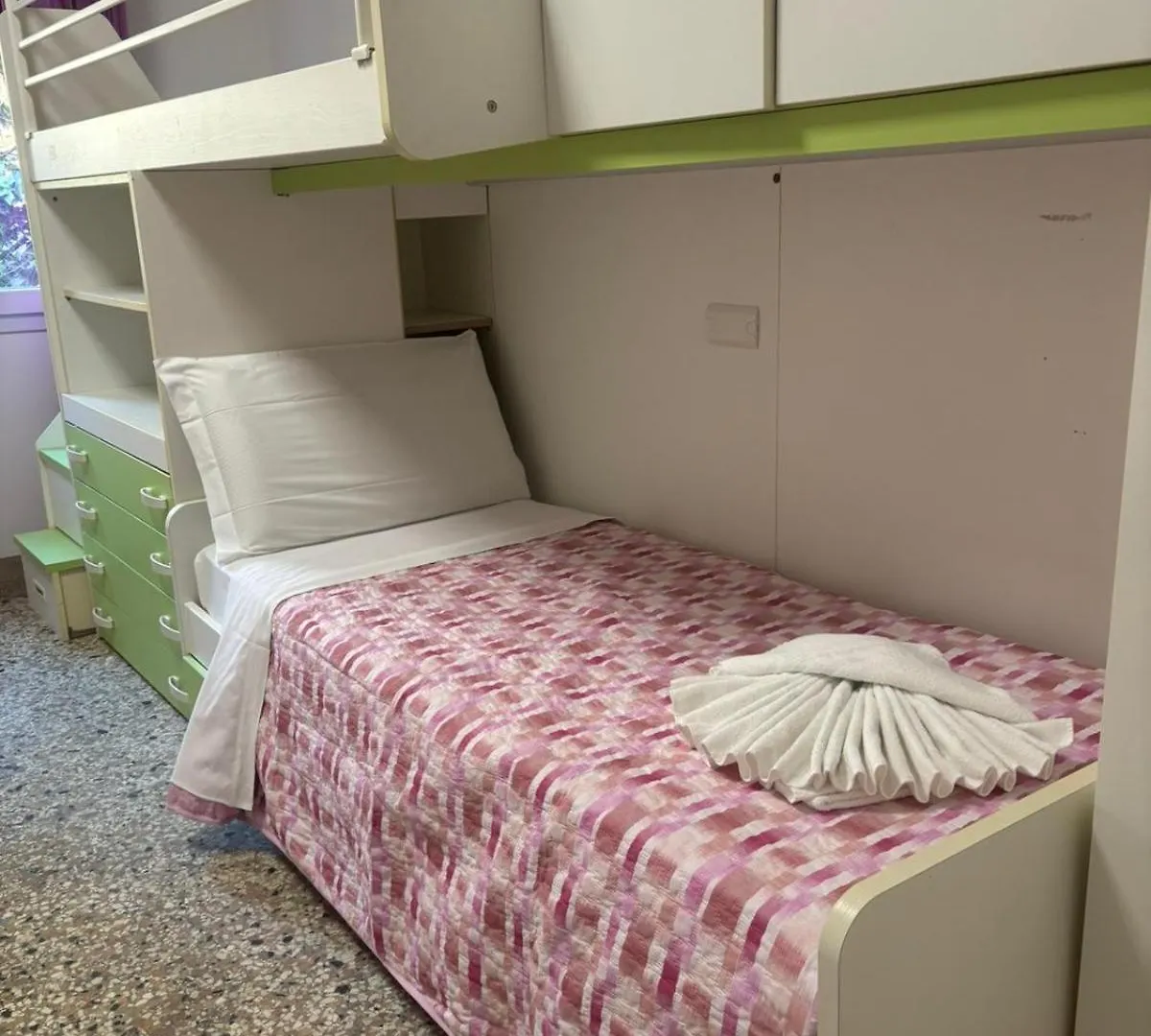 Venice Station Guest House