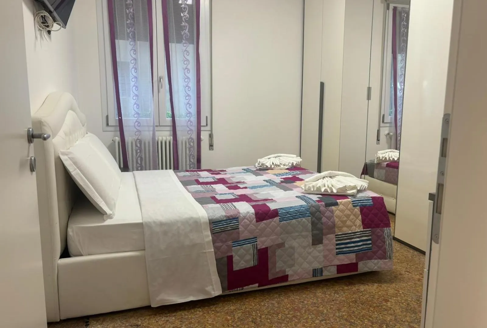 Venice Station Guest House